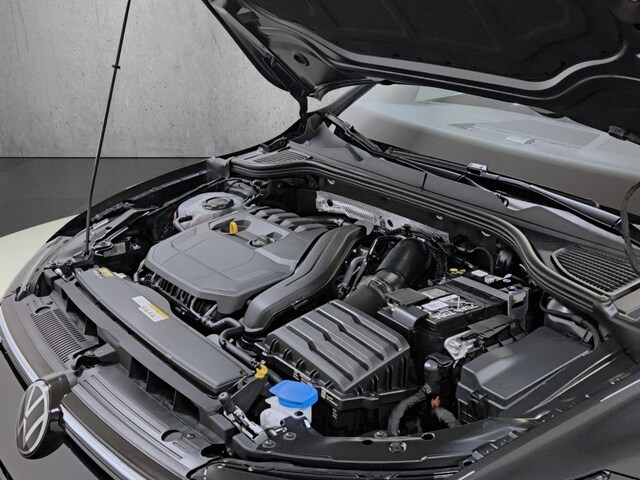 Volkswagen Golf 1.5 TSI DSG R-Line