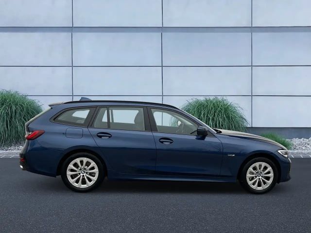 BMW 330 330e Touring xDrive