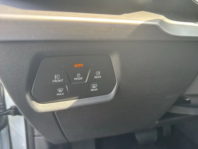 Seat Leon 2.0 TDI DSG FR-lijn Sportstourer