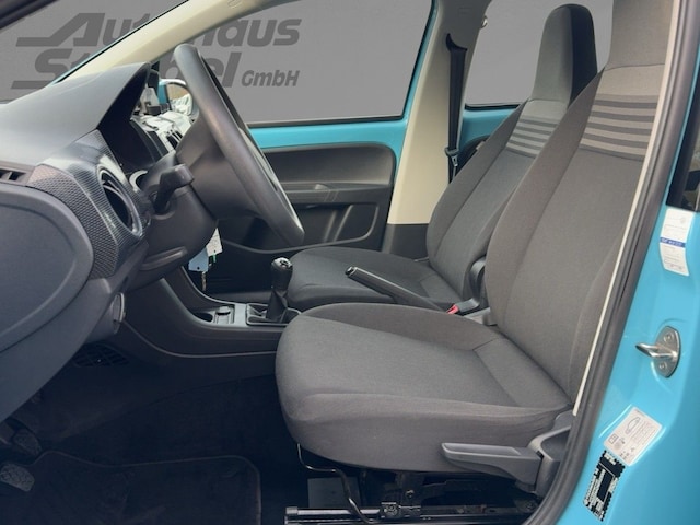 Volkswagen up! Move Move up!