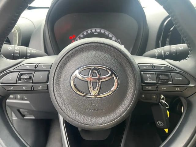 Toyota Aygo X Bi-Tone Hatchback Pulse