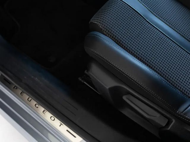 Peugeot E-208 GT-Line