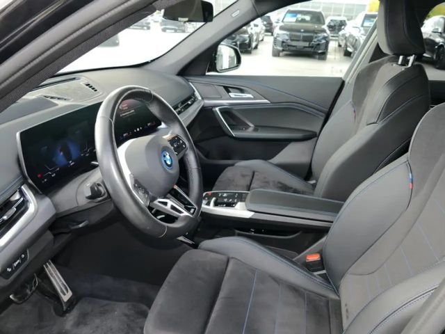 BMW iX1 Drive pro M-Sport xDrive30
