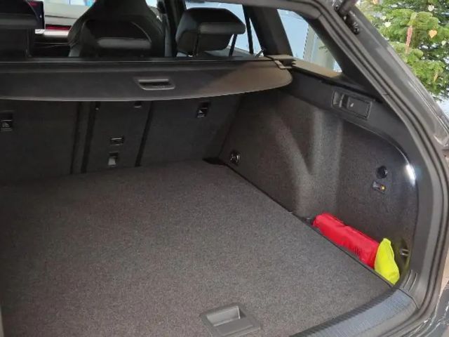 Volkswagen Golf DSG R-Line Variant