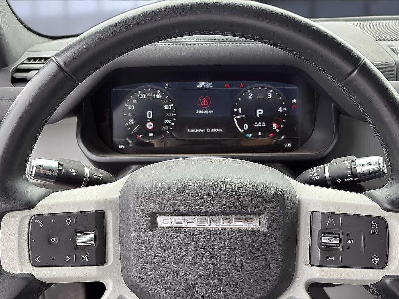 Land Rover Defender 110 S