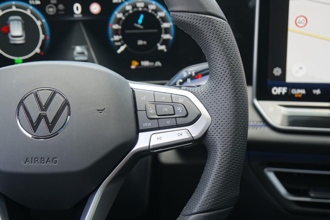 Volkswagen Tiguan 1.5 eTSI IQ.Drive R-Line