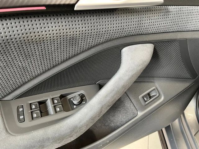 Skoda Superb 2.0 TDI 4x4 Combi Sportline