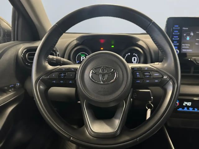 Toyota Yaris Hatchback Hybride Team D