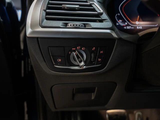 BMW X3 40i PANO AHK LED ACC W-LAN NAVI KAMERA