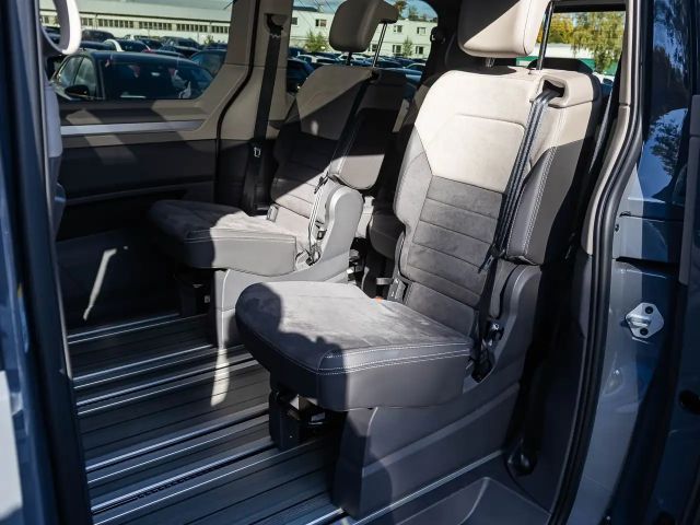 Volkswagen Multivan 2.0 TDI Lang Life T7