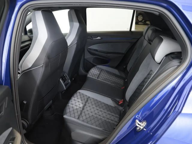 Volkswagen Golf 4Motion DSG R-Line