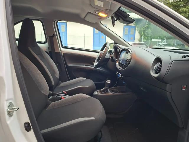 Toyota Aygo Hatchback Play