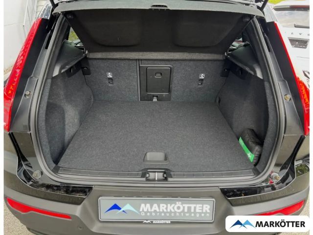 Volvo XC40 Core Recharge