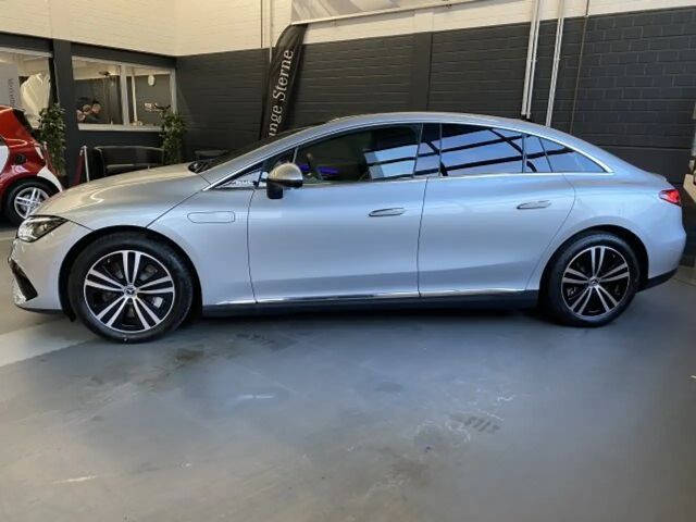 Mercedes-Benz EQE 300 Premium Sedan