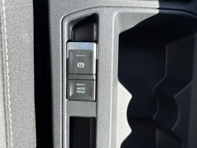 Volkswagen T-Roc 1.5 TSI DSG Plus R-Line