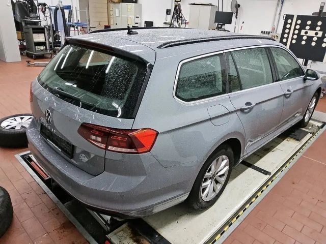 Volkswagen Passat DSG Variant