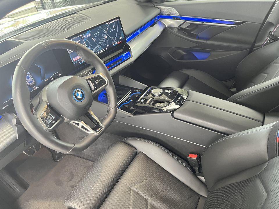 BMW i5 Touring eDrive40