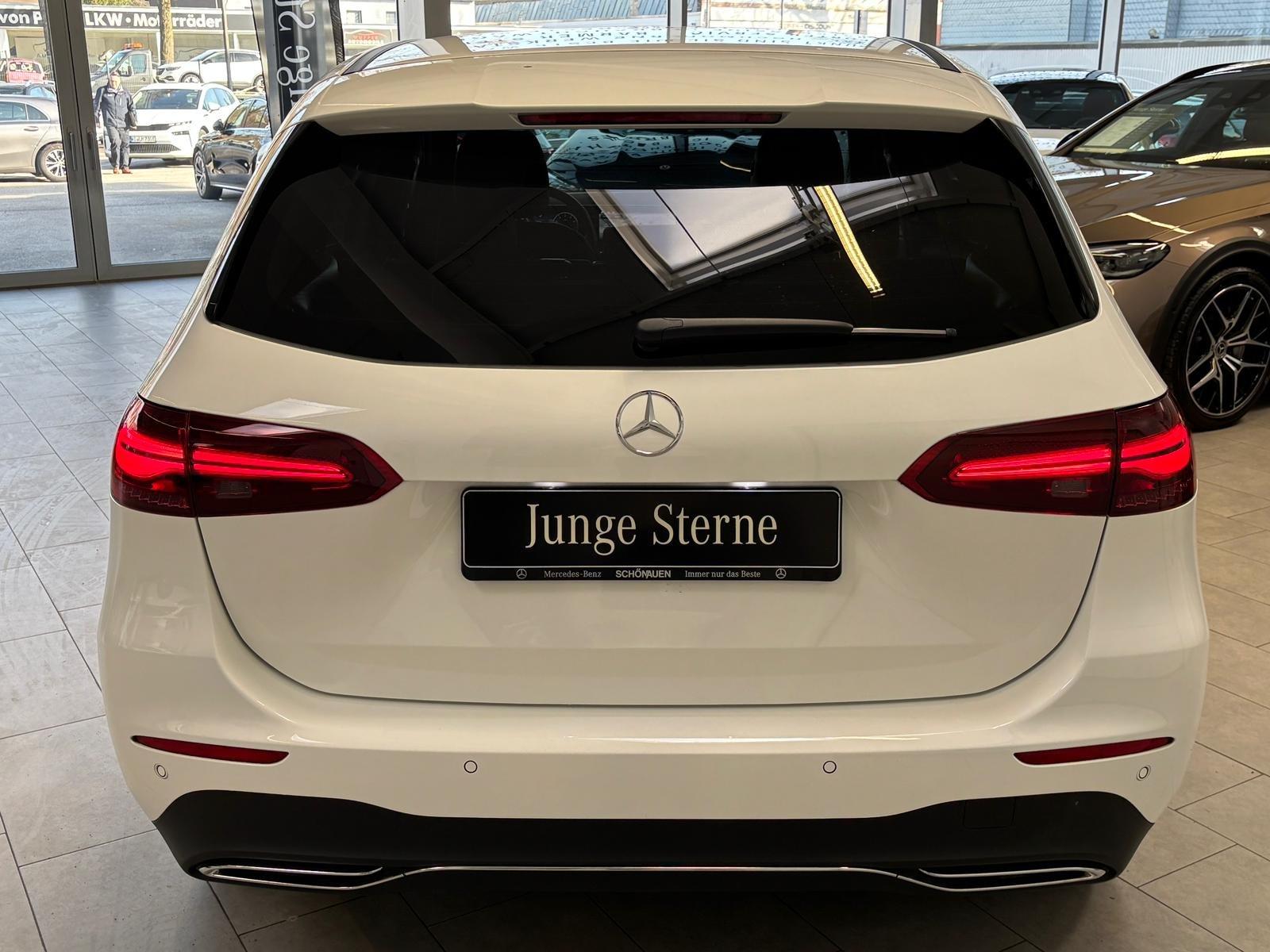 Mercedes-Benz B 200 Progressive Sedan