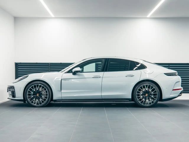 Porsche Panamera 4 E-Hybrid