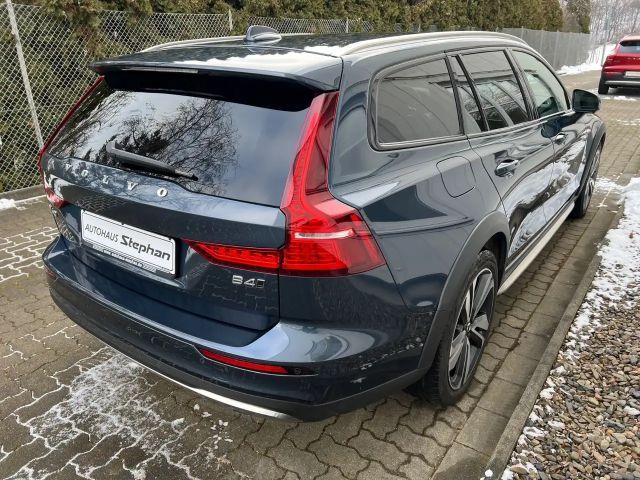 Volvo V60 Cross Country AWD Bright Plus