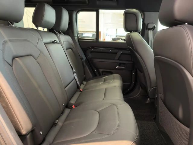 Land Rover Defender 110 D300 Dynamic HSE