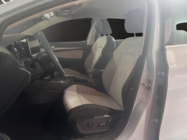 Volkswagen Golf 1.5 TSI Style