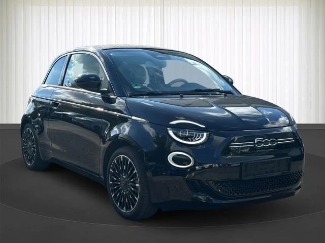 Fiat 500e La Prima
