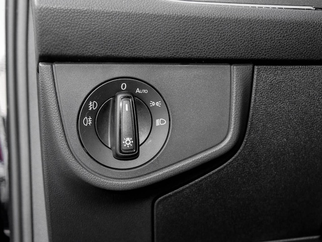 Volkswagen Polo Polo 1.0 R-LINE CAM ACC LM17 NAVI CARPLAY SITZHZ