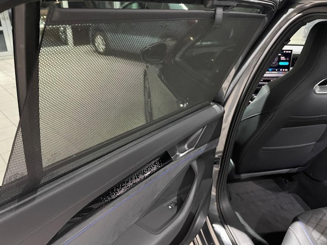 Volkswagen Passat DSG R-Line