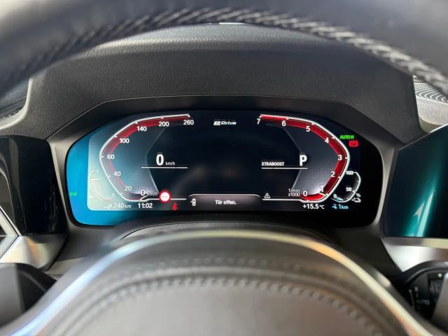 BMW 330 330e M-Sport xDrive