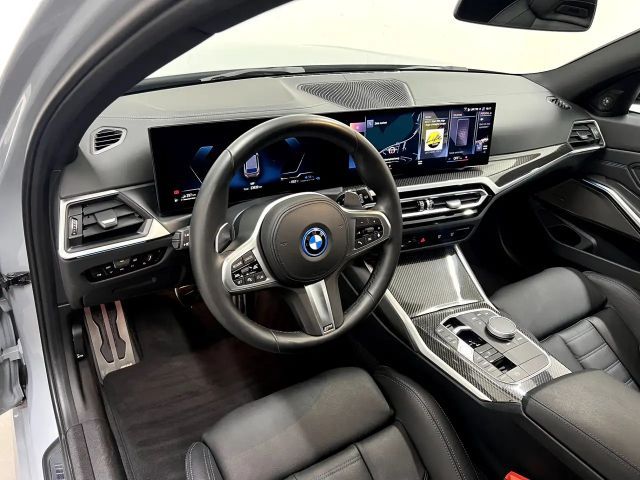 BMW 330 330e Touring xDrive