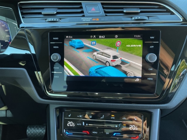 Volkswagen Touran 2.0 TDI DSG R-Line