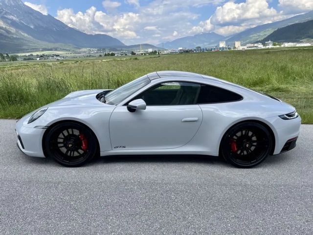 Porsche 911 Carrera Coupé GTS