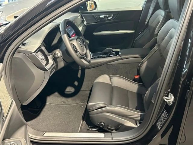 Volvo V60 AWD Dark Plus T8