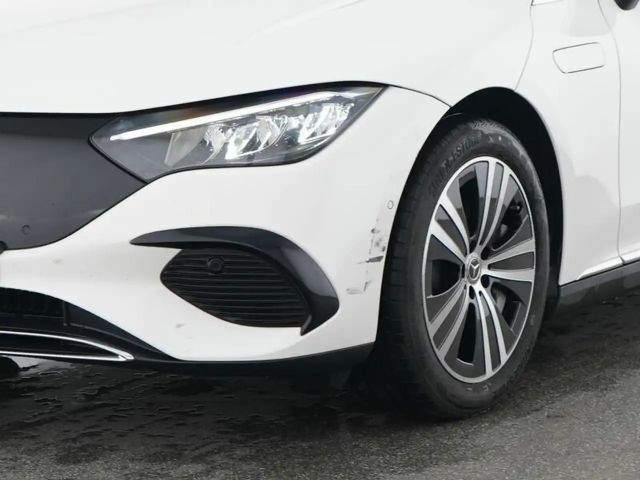 Mercedes-Benz EQE 300 Sedan