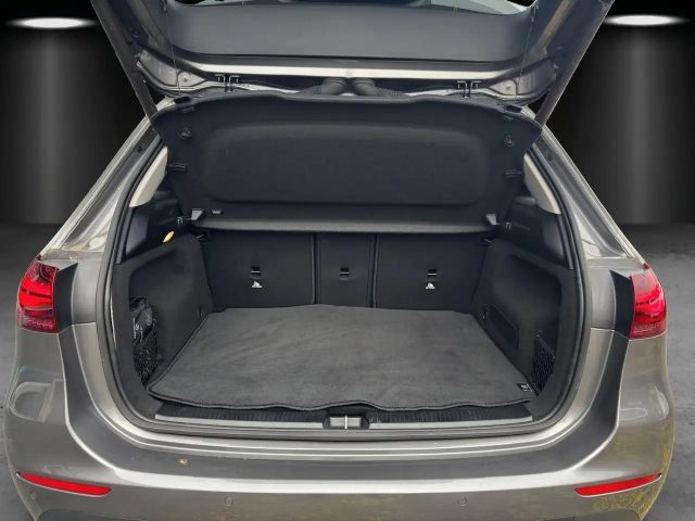 Mercedes-Benz B 220 4MATIC Sedan