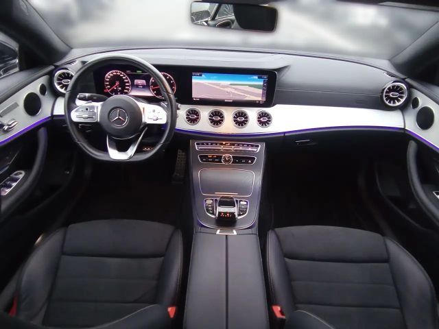 Mercedes-Benz E 200 AMG Line Coupé