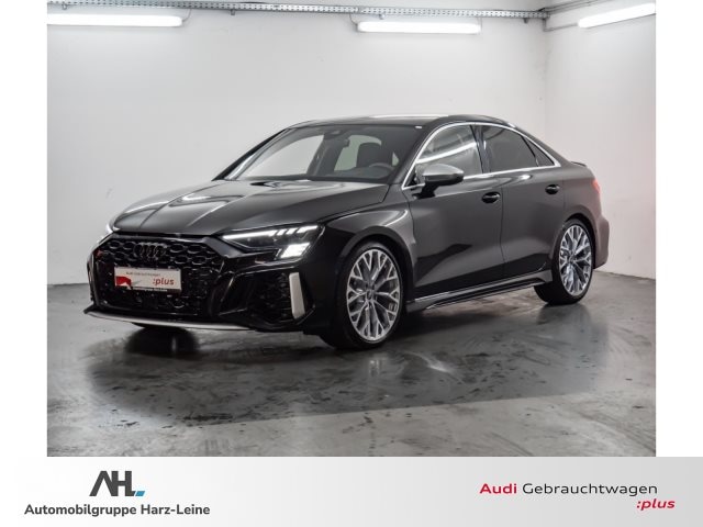Audi RS3 Quattro S-Tronic Sedan