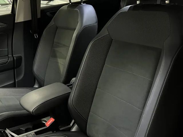 Volkswagen T-Roc IQ.Drive Style