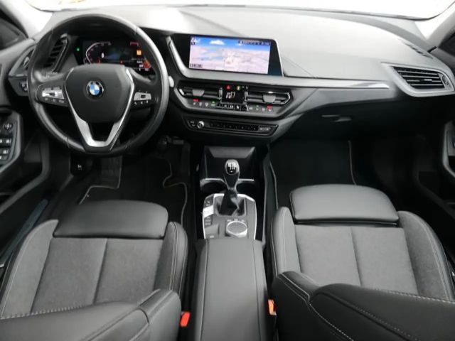 BMW 118 118i Sedan