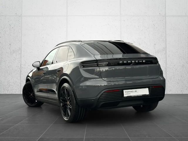 Porsche Macan 4