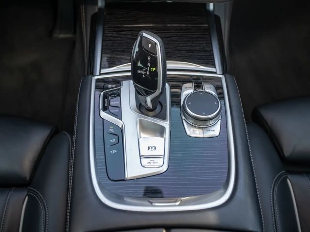 BMW 740 Sedan xDrive