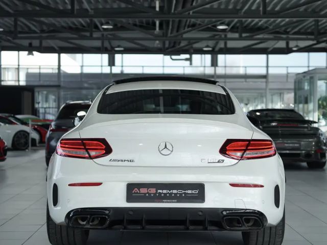 Mercedes-Benz C 63 AMG AMG Line Coupé