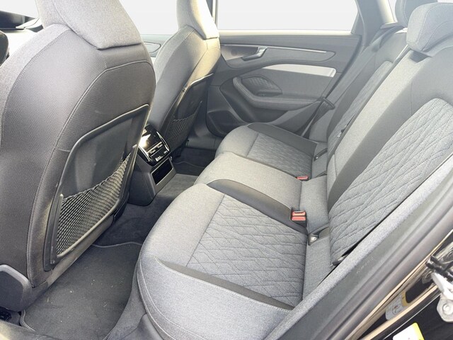 Audi A6 Avant Quattro S-Tronic