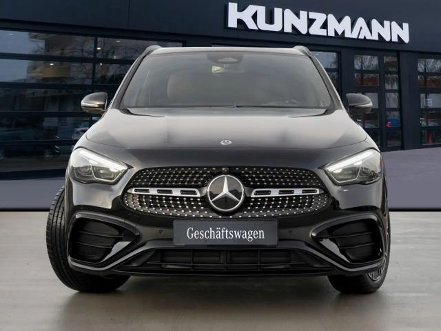 Mercedes-Benz GLA 220 4MATIC AMG Line GLA 220 d