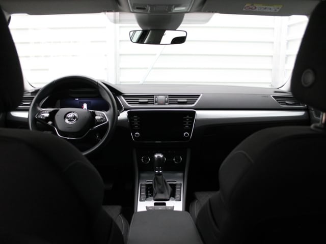 Skoda Superb 2.0 TDI Combi