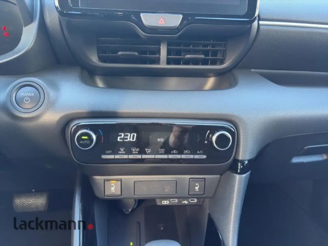 Toyota Yaris Hatchback Hybride Team D