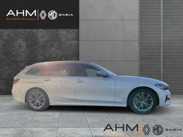 BMW 330 330e Luxury Line Touring