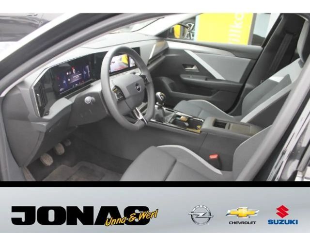Opel Astra 1.2 Turbo Enjoy Sports Tourer