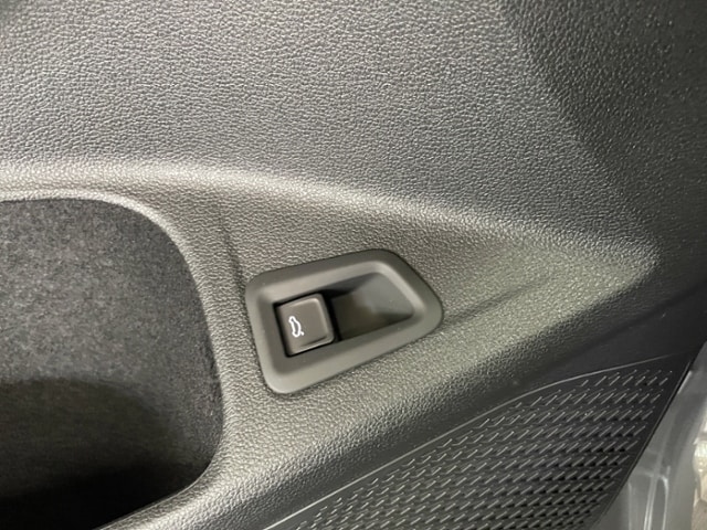 Volkswagen Golf 1.5 eTSI DSG Variant